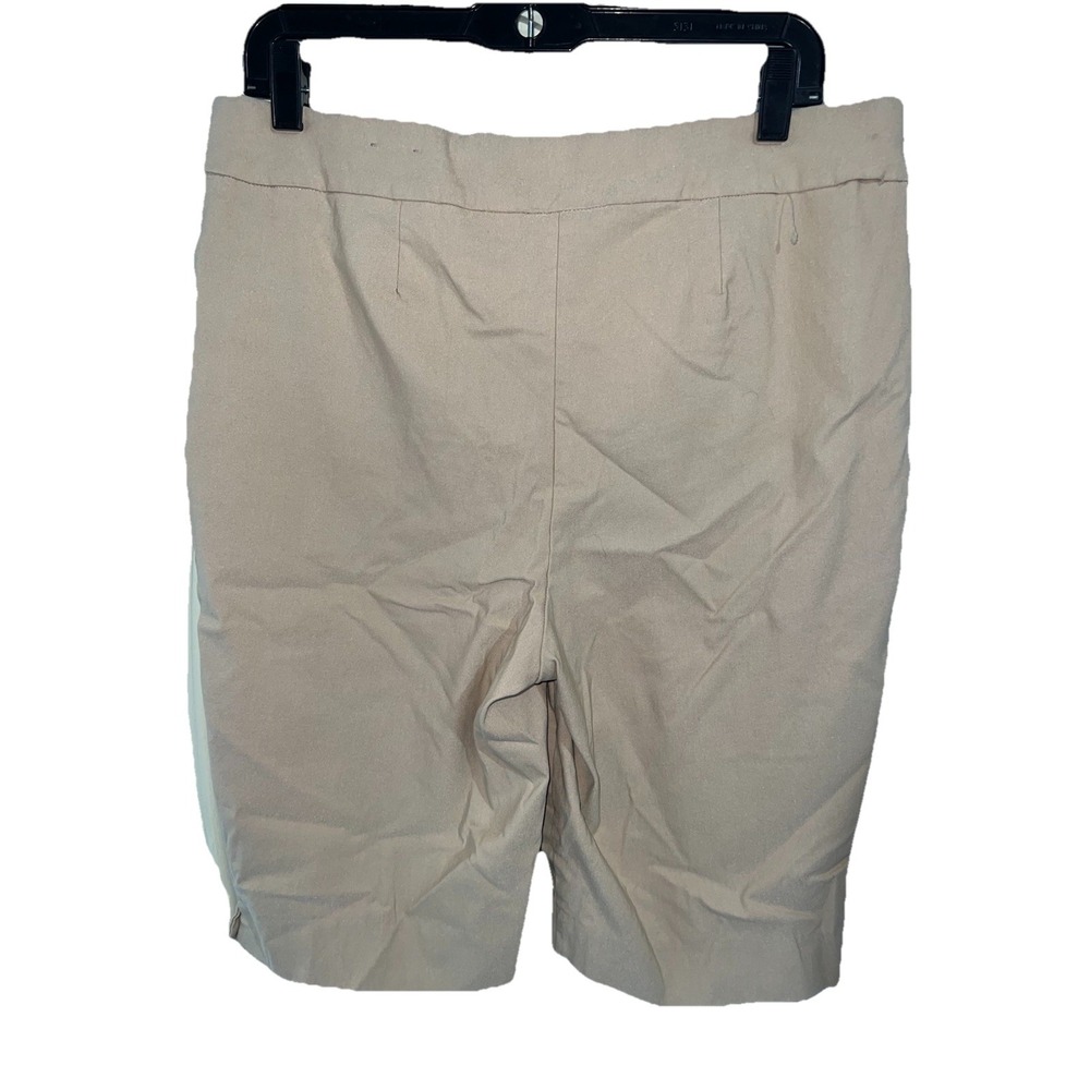 Chico's Pull On Shorts Beige Size 2.5 Waist 34" Inseam  12" - Picture 2 of 4